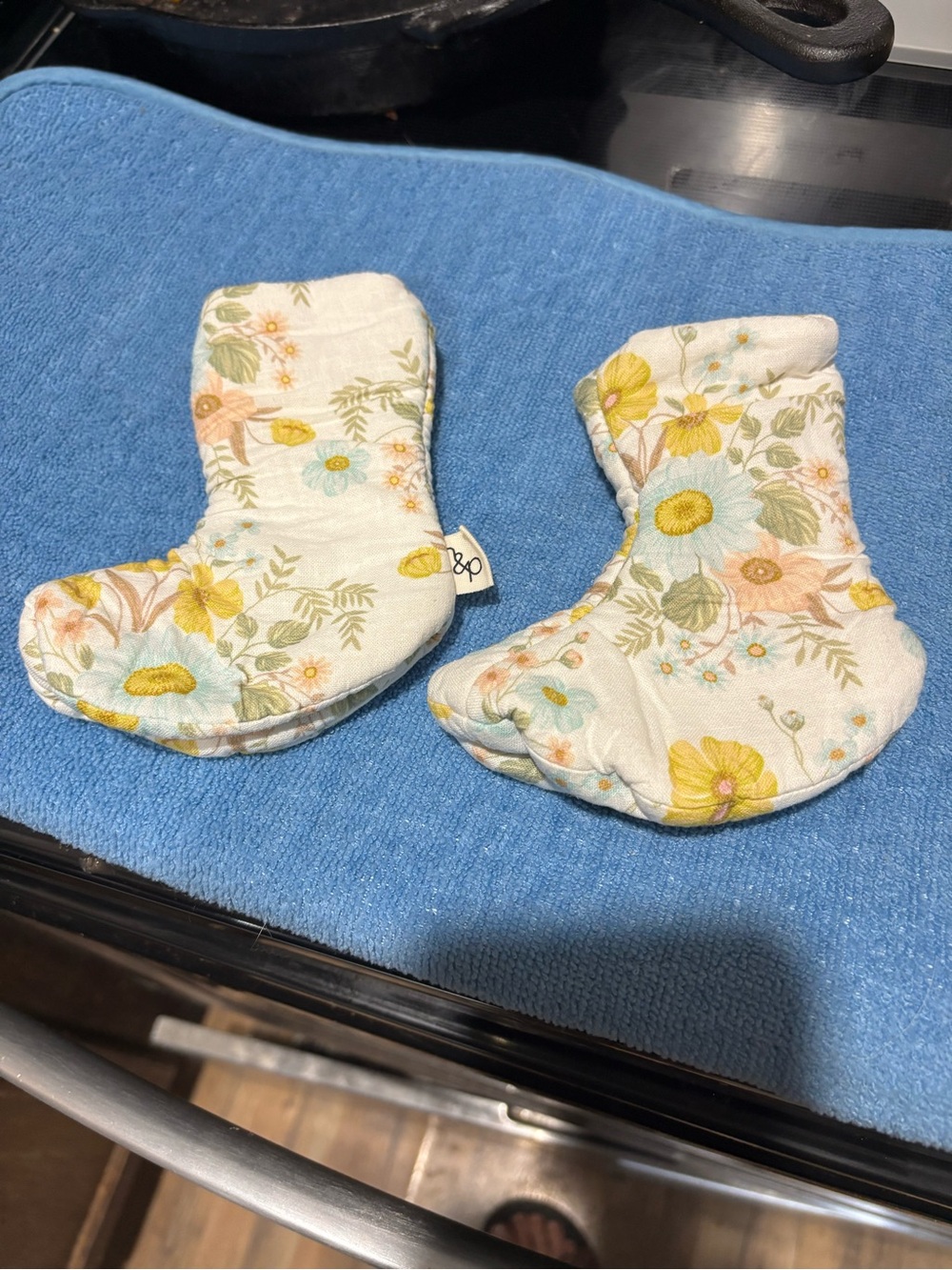 Hope & Plum Droolie Suck Pads Shoulder Strap Protectors in Buttercup
